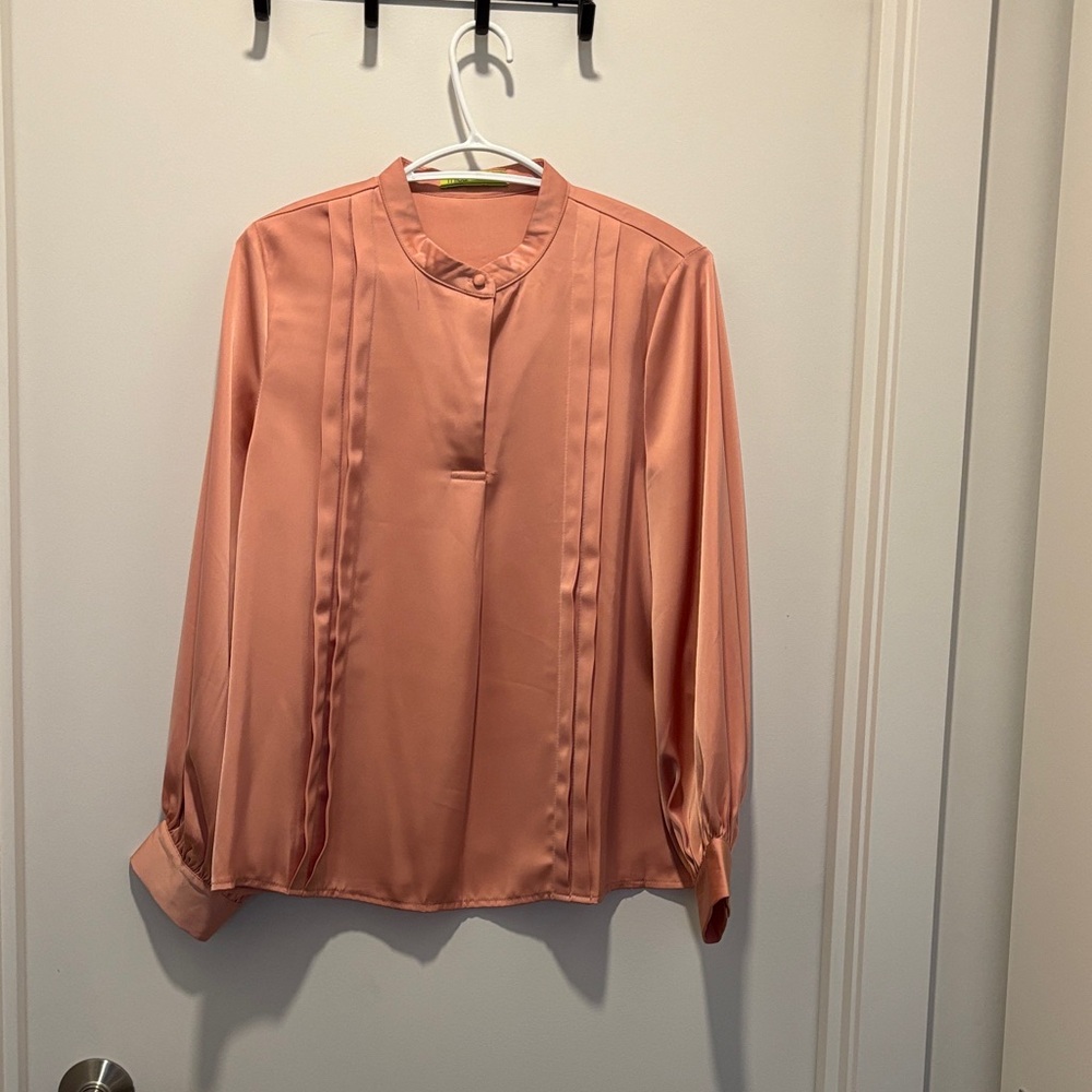 Chic Blush Women's Blouse